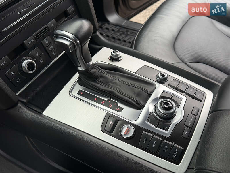 Внедорожник / Кроссовер Audi Q7 2010 в Ровно
