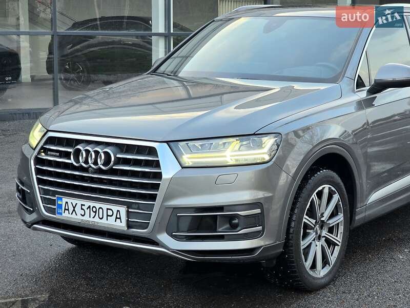 Внедорожник / Кроссовер Audi Q7 2016 в Харькове