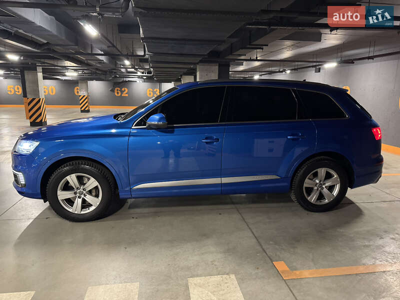 Внедорожник / Кроссовер Audi Q7 2015 в Львове