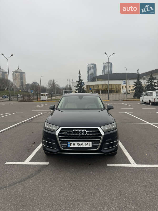 Внедорожник / Кроссовер Audi Q7 2017 в Киеве