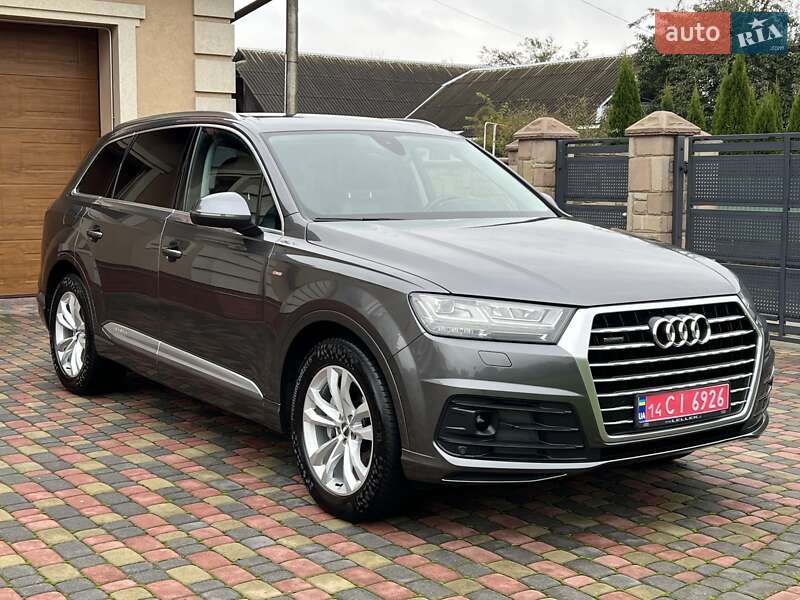 Внедорожник / Кроссовер Audi Q7 2019 в Коломые