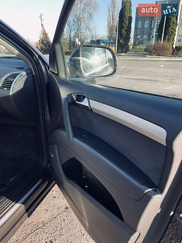 Внедорожник / Кроссовер Audi Q7 2009 в Киеве