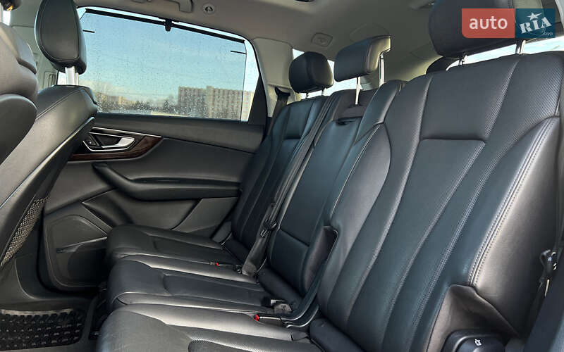 Внедорожник / Кроссовер Audi Q7 2016 в Львове