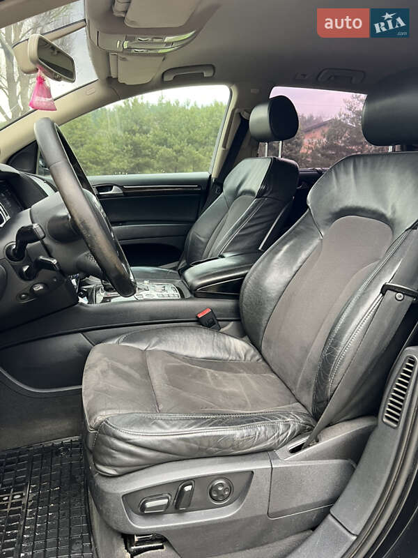 Внедорожник / Кроссовер Audi Q7 2006 в Новояворовске