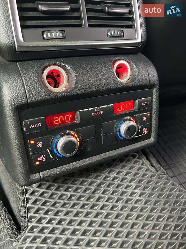 Внедорожник / Кроссовер Audi Q7 2006 в Новояворовске