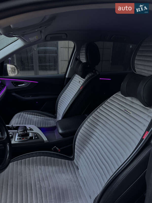 Внедорожник / Кроссовер Audi Q7 2015 в Тячеве