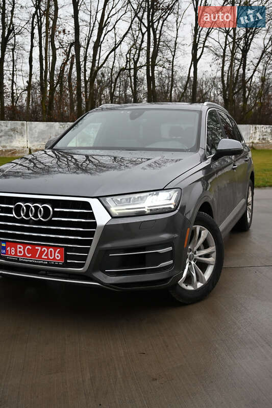 Внедорожник / Кроссовер Audi Q7 2019 в Луцке