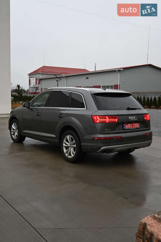 Внедорожник / Кроссовер Audi Q7 2019 в Луцке
