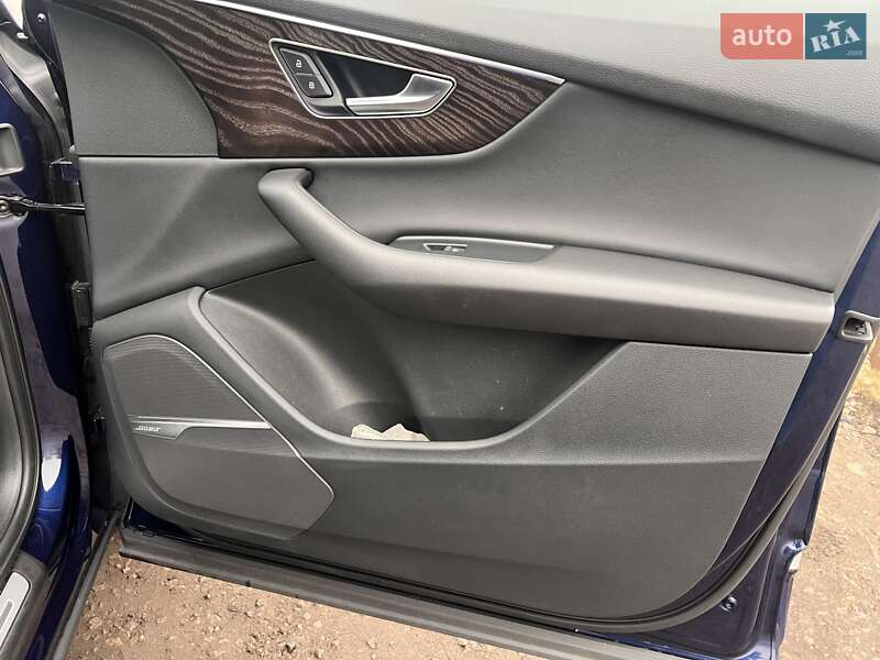 Внедорожник / Кроссовер Audi Q7 2020 в Сумах
