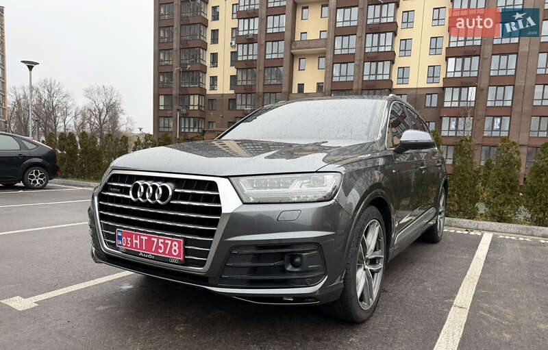 Внедорожник / Кроссовер Audi Q7 2015 в Чернигове