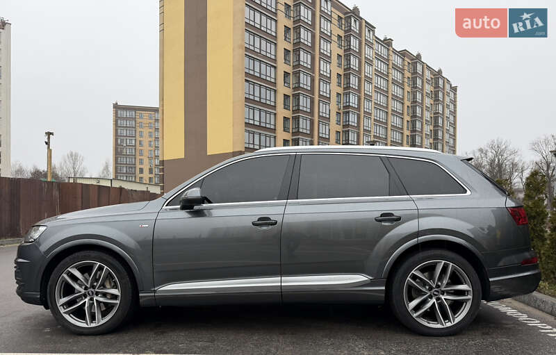 Внедорожник / Кроссовер Audi Q7 2015 в Чернигове