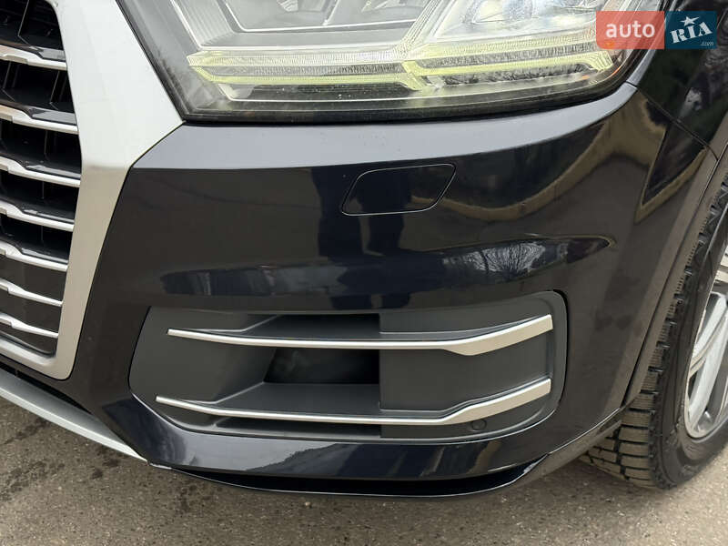 Внедорожник / Кроссовер Audi Q7 2017 в Днепре
