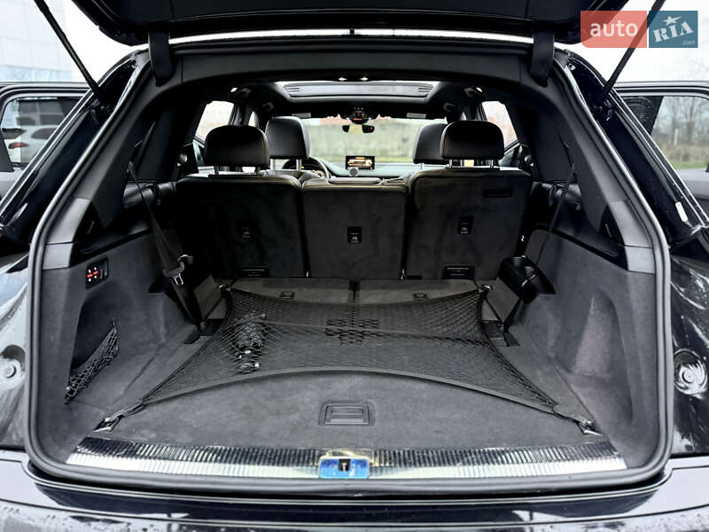 Внедорожник / Кроссовер Audi Q7 2019 в Днепре