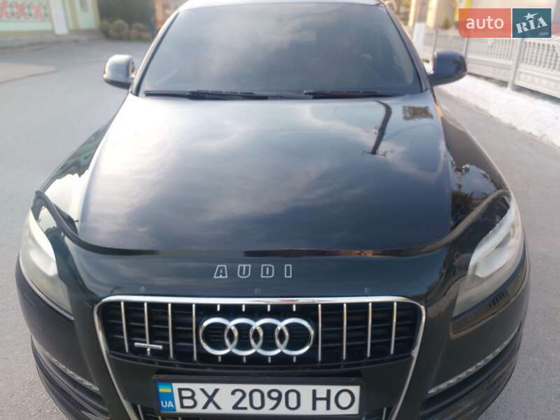 Внедорожник / Кроссовер Audi Q7 2012 в Смотриче