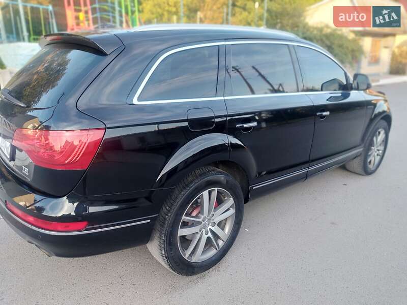 Внедорожник / Кроссовер Audi Q7 2012 в Смотриче