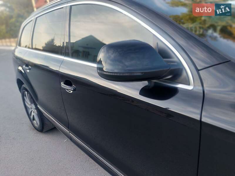 Внедорожник / Кроссовер Audi Q7 2012 в Смотриче