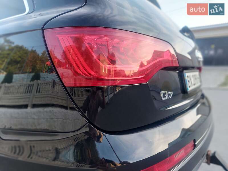 Внедорожник / Кроссовер Audi Q7 2012 в Смотриче