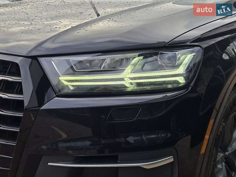 Внедорожник / Кроссовер Audi Q7 2018 в Киеве
