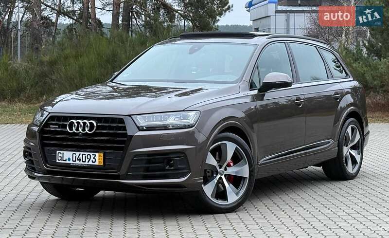 Внедорожник / Кроссовер Audi Q7 2017 в Ровно