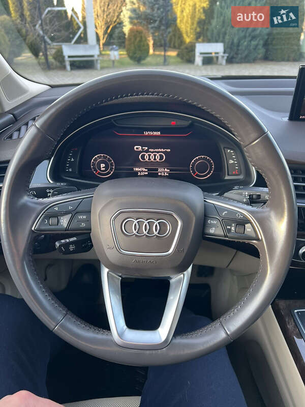 Внедорожник / Кроссовер Audi Q7 2017 в Львове