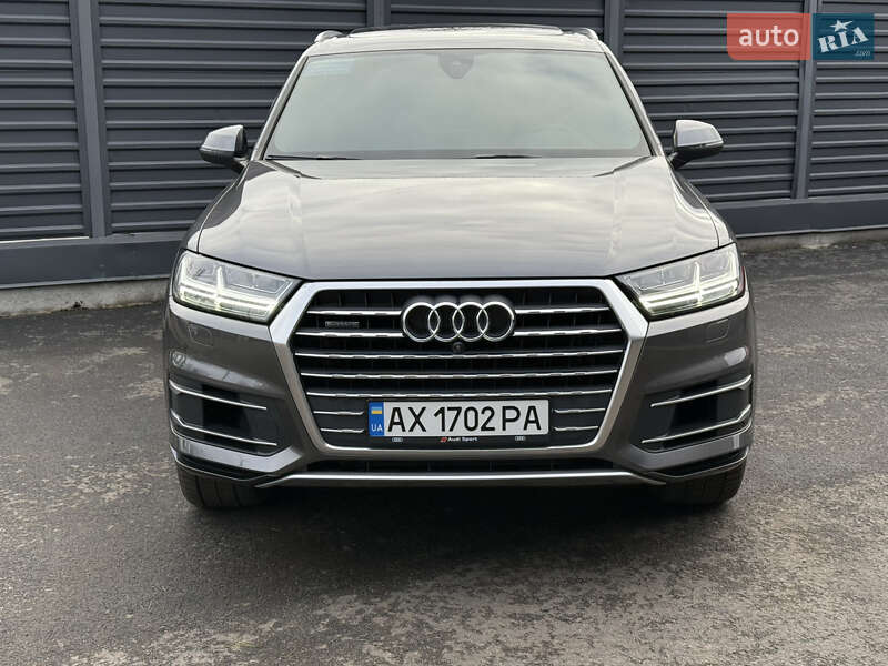 Позашляховик / Кросовер Audi Q7 2018 в Черкасах