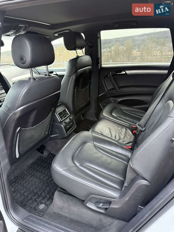 Внедорожник / Кроссовер Audi Q7 2011 в Тернополе