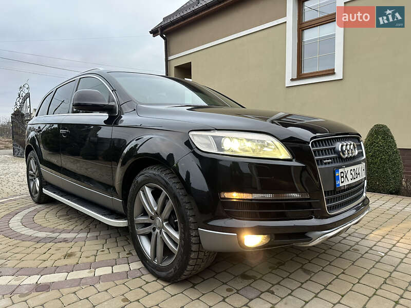 Внедорожник / Кроссовер Audi Q7 2009 в Млинове