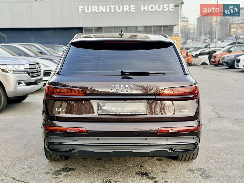 Внедорожник / Кроссовер Audi Q7 2022 в Киеве