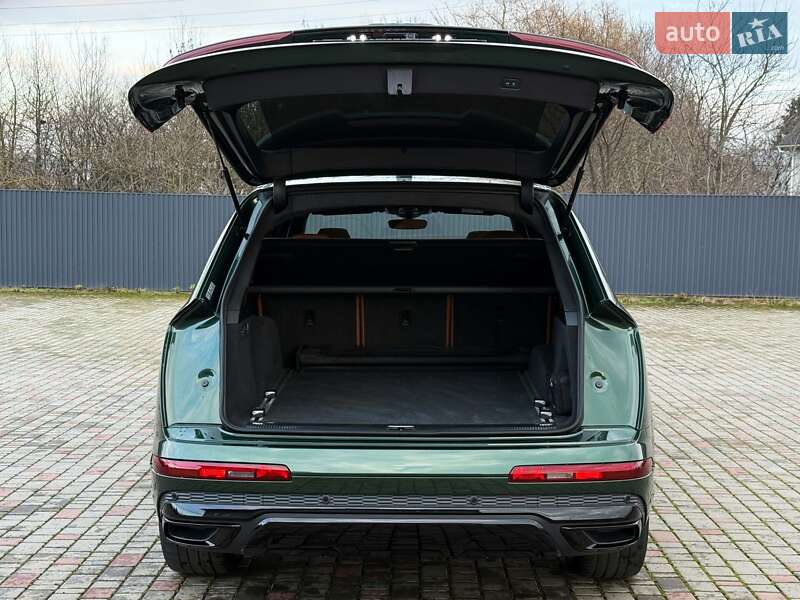Внедорожник / Кроссовер Audi Q7 2021 в Луцке