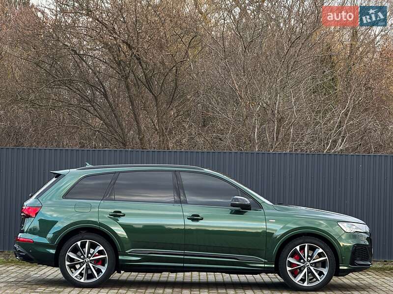 Внедорожник / Кроссовер Audi Q7 2021 в Луцке