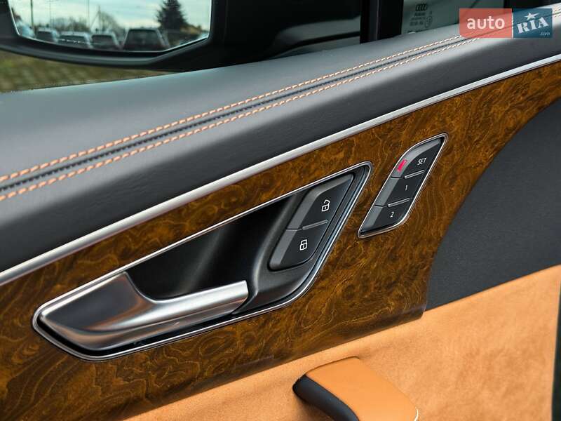 Внедорожник / Кроссовер Audi Q7 2021 в Луцке