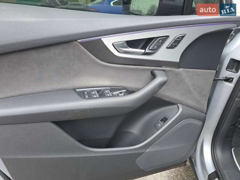 Внедорожник / Кроссовер Audi Q7 2016 в Харькове