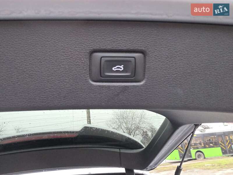 Внедорожник / Кроссовер Audi Q7 2016 в Харькове