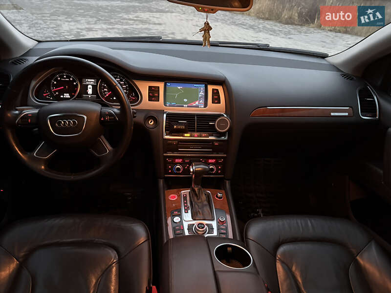 Внедорожник / Кроссовер Audi Q7 2014 в Хмельницком