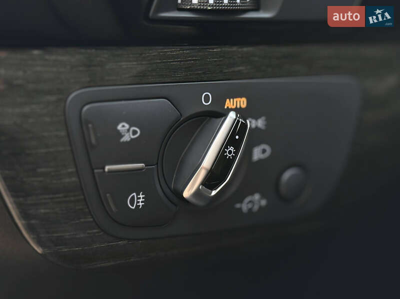 Внедорожник / Кроссовер Audi Q7 2017 в Киеве