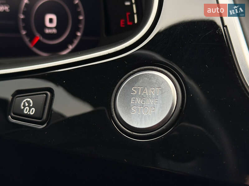 Внедорожник / Кроссовер Audi Q7 2017 в Киеве