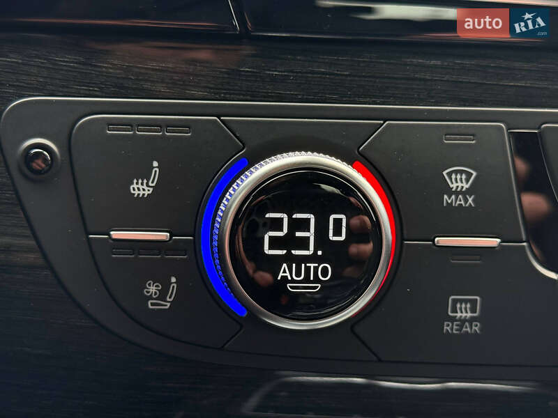 Внедорожник / Кроссовер Audi Q7 2017 в Киеве