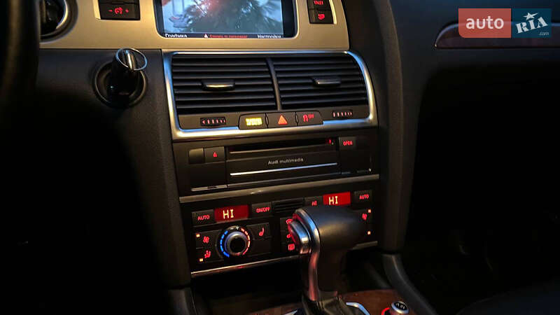 Внедорожник / Кроссовер Audi Q7 2012 в Хмельницком