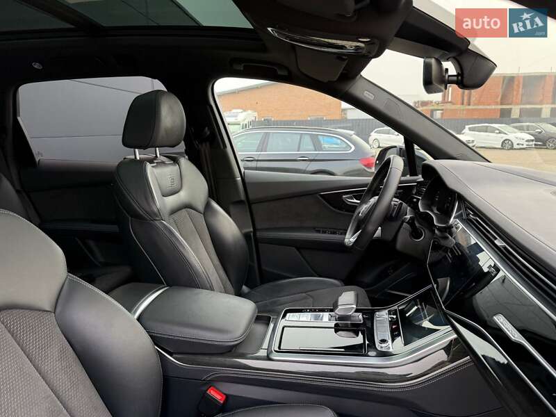 Внедорожник / Кроссовер Audi Q7 2020 в Тернополе