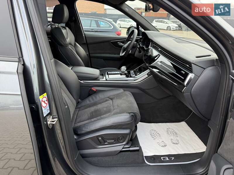 Внедорожник / Кроссовер Audi Q7 2020 в Тернополе