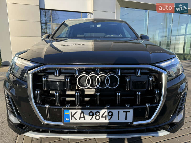 Внедорожник / Кроссовер Audi Q7 2022 в Харькове