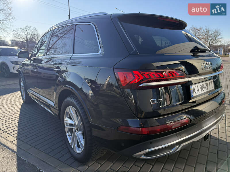 Внедорожник / Кроссовер Audi Q7 2022 в Харькове