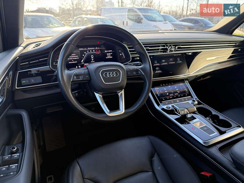 Внедорожник / Кроссовер Audi Q7 2022 в Харькове