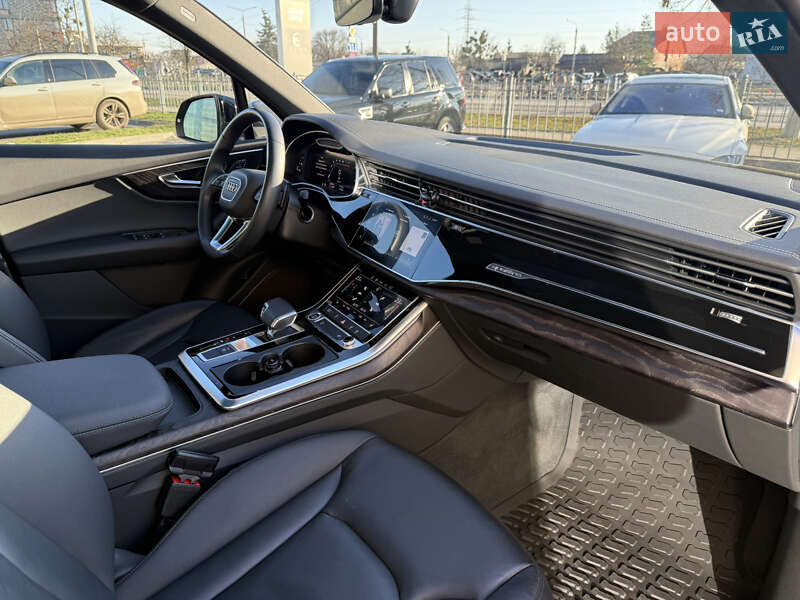 Внедорожник / Кроссовер Audi Q7 2022 в Харькове