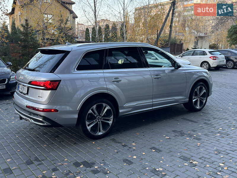 Внедорожник / Кроссовер Audi Q7 2021 в Полтаве