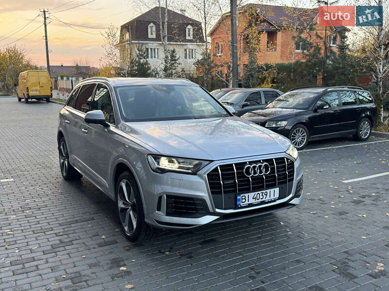 Внедорожник / Кроссовер Audi Q7 2021 в Полтаве