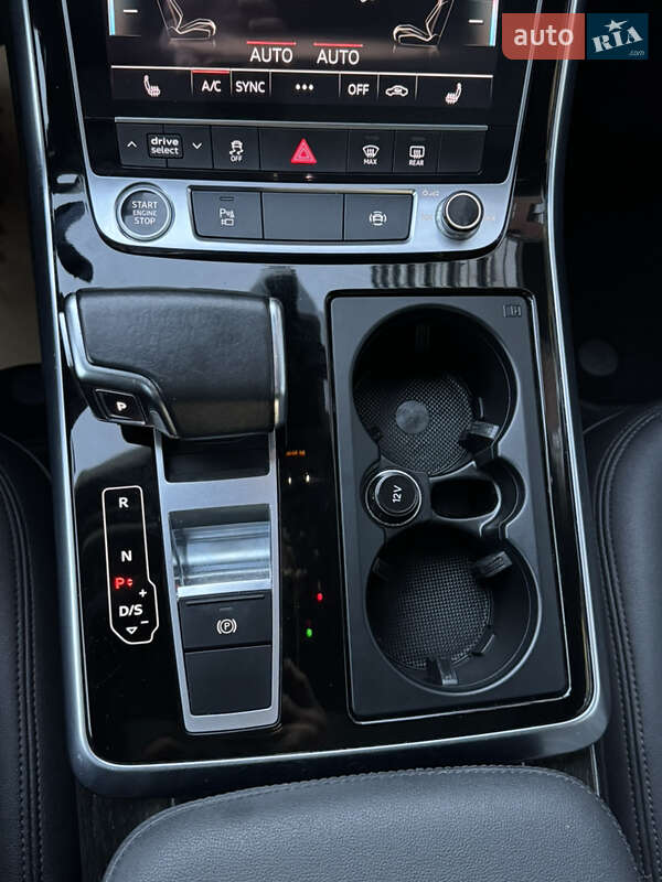 Внедорожник / Кроссовер Audi Q7 2021 в Полтаве