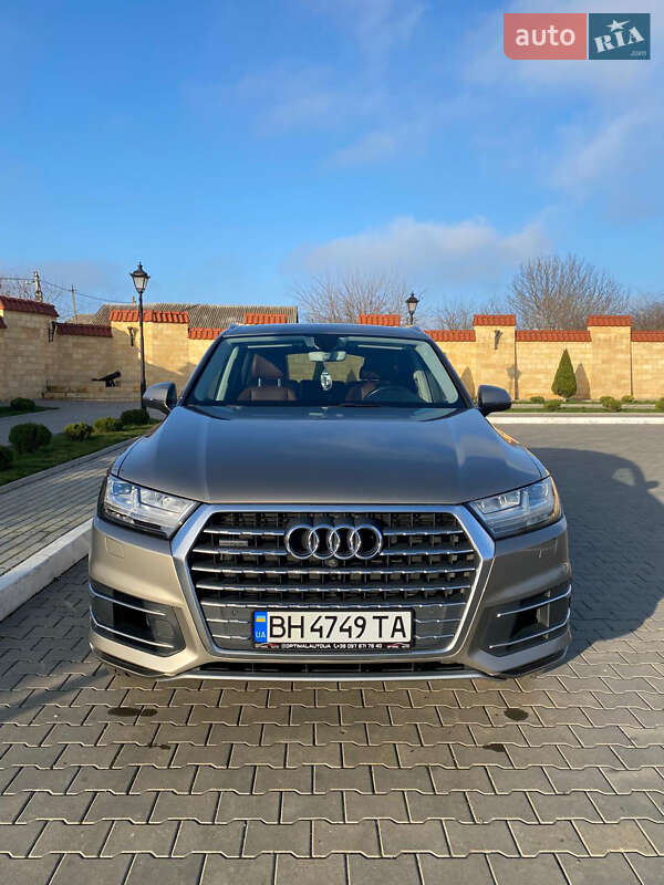 Audi Q7 2016