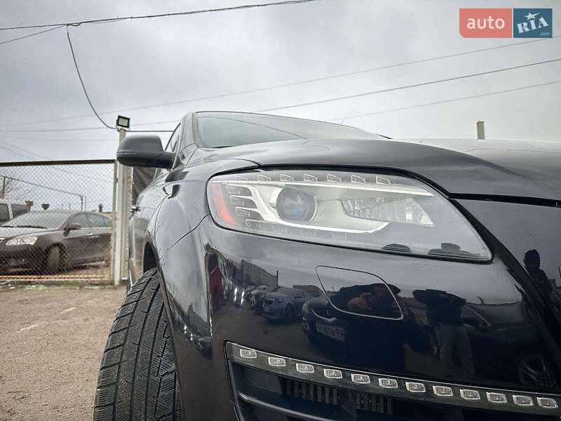 Внедорожник / Кроссовер Audi Q7 2010 в Запорожье