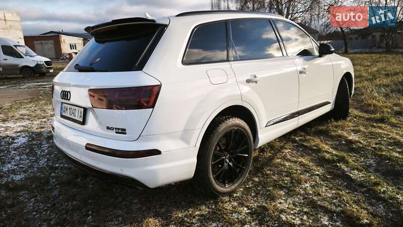 Внедорожник / Кроссовер Audi Q7 2018 в Бердичеве
